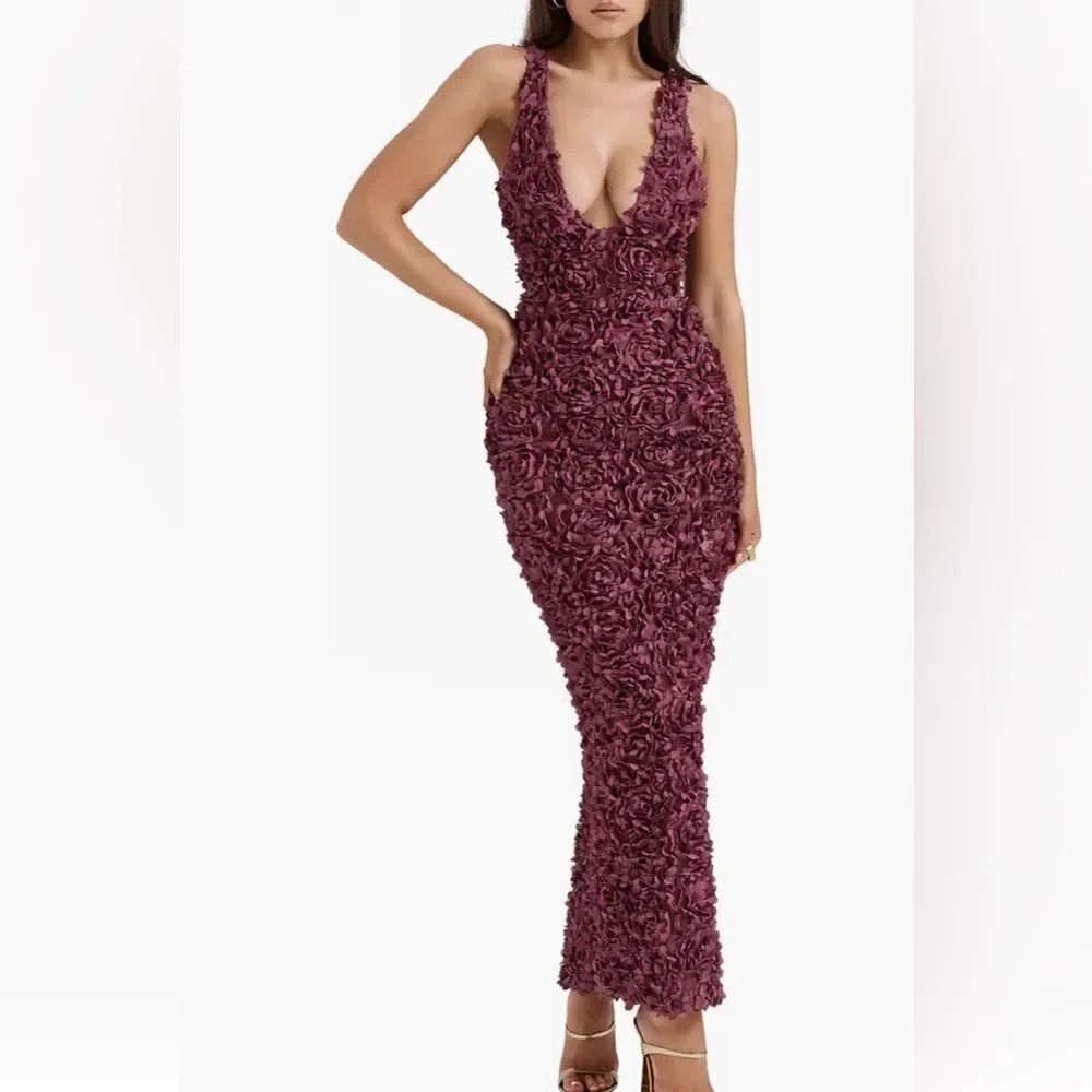 House of Cb Carena Flower Appliqué Gown